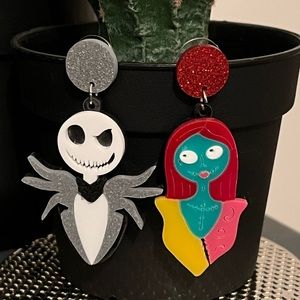 RARE 🎃The Nightmare Before Christmas Jack
Skellington & Sally Acrylic Earrings